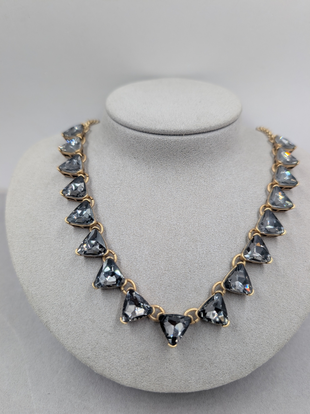 J.Crew Smoky Gray Triangle Crystal Statement Necklace Gold Tone | M137
